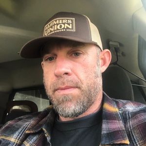 Meet your Posher, Dennis